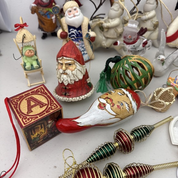 lot of 42 Christmas ornaments, preowned - Picture 8 of 13